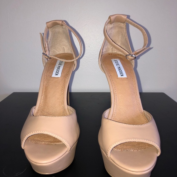 New W/O Tags Steve Madden heels, size 9 - Picture 3 of 5